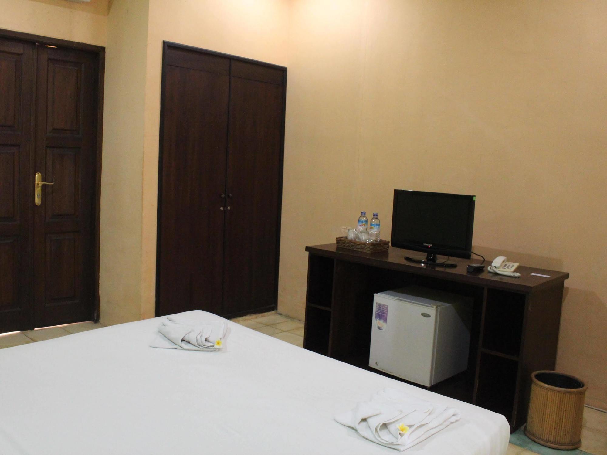 Tastura Beach Hotel Kuta  المظهر الخارجي الصورة