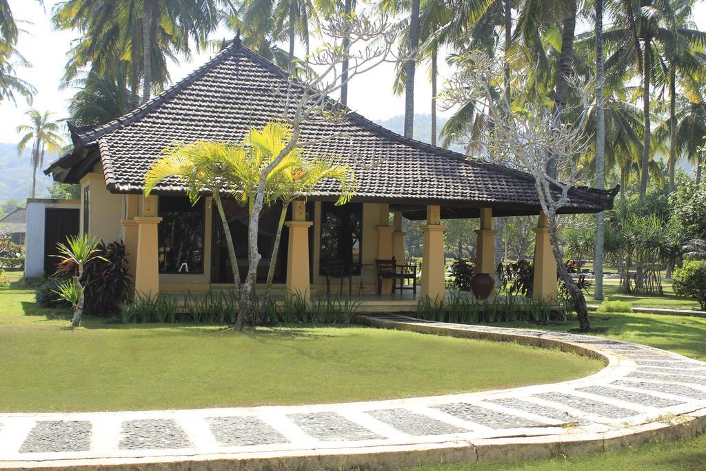 Tastura Beach Hotel Kuta  المظهر الخارجي الصورة