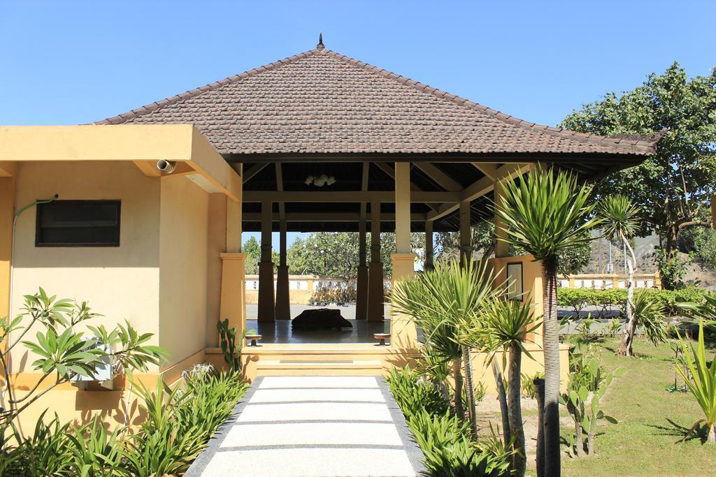 Tastura Beach Hotel Kuta  المظهر الخارجي الصورة
