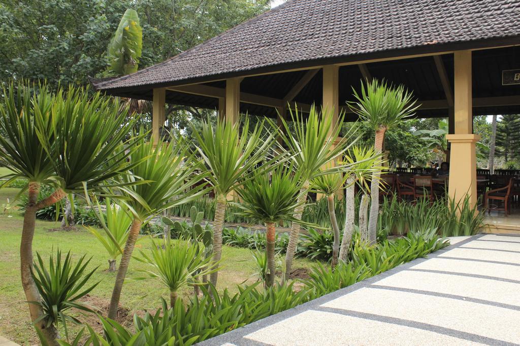Tastura Beach Hotel Kuta  المظهر الخارجي الصورة