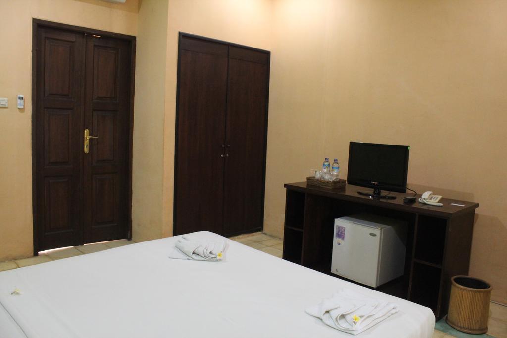 Tastura Beach Hotel Kuta  المظهر الخارجي الصورة